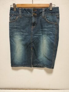 送料230円～【中古】BURBERRY BLUE LABEL デニム スカート 25 バーバリーブルーレーベル S 三陽商会 希少品 定番品 美シルエットレディース