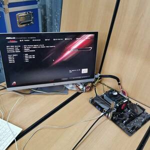 ASRock X570 phantom gaming 4//ATXマザーボード/AMD AM4 Ryzen 4000,5000対応/PCパーツ 自作PC DIY 修理材料★通電,BIOS確認のみ 