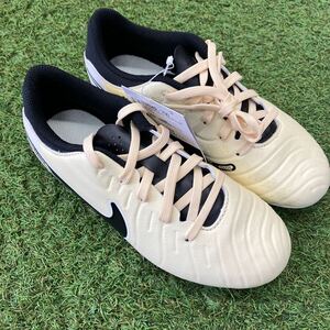 【新品未使用】 NIKEサッカースパイク　ジュニアレジェンド10アカデミーHG 20.5cm