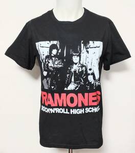 送料無料　【XXLサイズ】ラモーンズ　Ramones　Tシャツ　旗　半袖　ロックバンド　パンク　ファンスマ