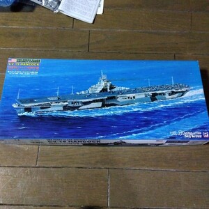 アメリカ海軍エセックス級航空母艦 ハンコック （1/700スケール スカイウェーブ W99）