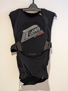 値下再出品 送料無料☆LEATT ボディベスト 3DF AirFit Body Vest L/XL☆ダウンヒル モトクロス ボディアーマー プロテクター インナー