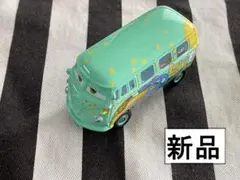 新品　カーズ ミニカー　フィルモア