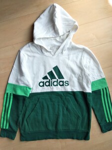 adidasアディダス　パーカー 160　グリーン系