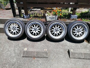 BBS RS-M 現状渡しリペア前提.個人整理の為格安出品(17-8J+35、17-9J+32)5H/100 各2本ずつタイヤ215/45-17計4本山有りますが注意.1円より