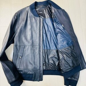 美品/54 XXL相当★ヒューゴボス/HUGO BOSS 高級羊革 ラムレザー ボンバージャケット MA-1 ブルゾン アウター ロゴプレート メンズ 紺