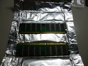 PC-400 DIMM 1GB 2枚組 (計2GB　取り外すまで動作していました）