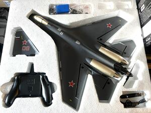 最上位ブラシレスモーター仕様 SU-35 Flighter 4CH ラジコン RC飛行機 戦闘機 LEDライト 背面飛行 QF009pro ジャイロ 3D/6G 7.4Vバッテリー