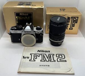 外装美品 Nikon NEW FM2 一眼レフフィルムカメラ / ZOOM NIKKOR 28-85mm 1:3.5-4.5 箱、説明書付き 【KNY100】