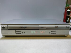 F77(中古現状、即発送）Panasonic パナソニック VHS 一体型 DVDレコーダー NV-VP30(電源付き)