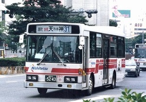 【 バス写真 Lサイズ 】 西鉄 懐かしの赤バス中型車 ■ 2901福岡22か5243