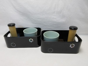 604722 【 美品 茶道具 木製黒真塗 螺鈿 煙草盆セット 一対 青磁火入 灰吹 箱無 】 検) 茶懐石 喫煙具 木工芸 漆工芸 煙草 古道具 ⅲ