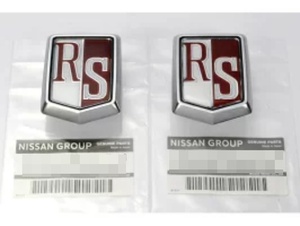 ★新品★ 日産純正 NISSAN 日産純正　スカイライン RS R30 エンブレム 2個set