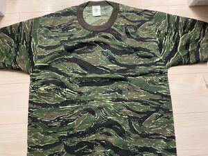 使用品　カモTシャツ　タイガーカモ　迷彩Tシャツ　新品　半袖Tシャツ　アメリカ軍タイプ　タイガーストライプ迷彩