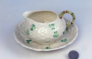  Belleek = クリーマー&ソーサー = クローバー　(1級品)　