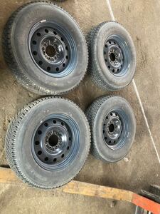 215/85R18 スタッドレス　スチールホイール付き　4本セット　73式　パジェロ　②