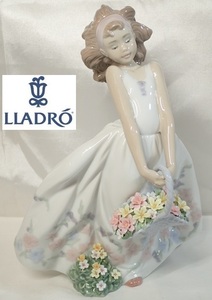 62017[TS]◆LLADRO/リヤドロ◆フィギュリン No.6647 『フラワーガーデン』 陶器の置物/花かごを持つ女の子