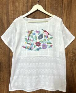 刺繍 手刺繍 トップス 白 半袖 花 鳥 カラフル パステル ヴィンテージ レトロ おしゃれ かわいい vintage used 古着/club723(N507)