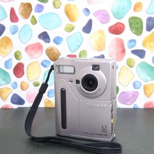 ◇FUJIFILM finepix 700 ◇レトロコンデジ♪ ◇完動品