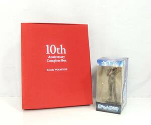□　Victor　ビクター　山内惠介　10周年記念　10th Anniversary Complete Box　9CD+DVD+写真集　惠ちゃん人形2号　141曲収録　中古品　③