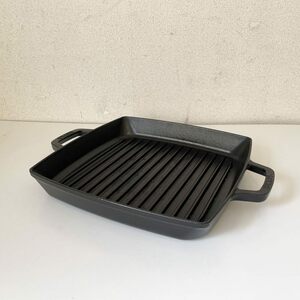 ◎ ストウブ STAUB ピュアグリル スクエア グリルパン ブラック 28cm 箱付 鋳物 フランス 定価￥27,500-