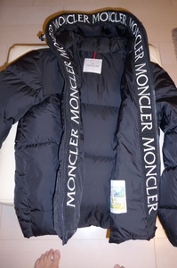 ☆MONCLER モンクレール　直営店購入　ダウンジャケット　ブラック　サイズ2（日本サイズL相当）☆