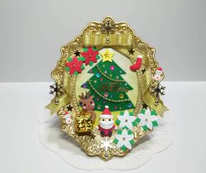 （ねこたぬ工房）ハンドメイド☆樹脂粘土☆サンタ☆トナカイ☆クリスマス☆赤☆白☆ポインセチア☆金色☆フレームスタンド飾り