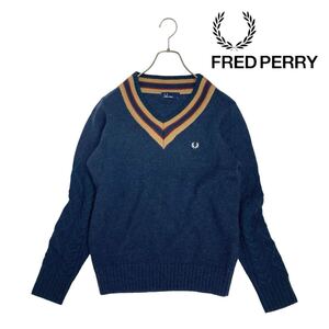 10T140☆ FRED PERRY 紺色 フレッドペリー ウール Vネック ニット セーター 秋冬 トップス ケーブルニット 綺麗なシルエット サイズ8