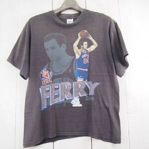 90s USA製 SALEM SPORTSWEAR NBA クリーブランド・キャバリアーズ DAN FERRY プリント S/S Tシャツ(M)ブラック