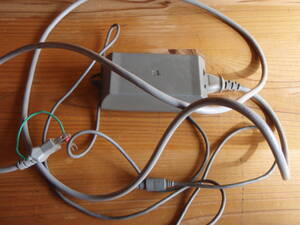 Apple PowerBook AC Adapter M1893 アダプター　ジャンク　B