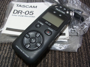 (CB300) 動作OK TASCAM DR-05 IC レコーダー ボイスレコーダー リニア PCM 音声 録音 機器 オーディオ チューニング