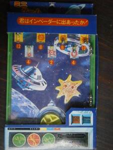 インベーダーゲーム 駄玩具 昭和レトロ ガチャ コスモス 宇宙人　イライラゲーム　知育玩具　当時物　新品　アスレチックゲーム