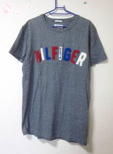 HILFIGER DENIM　トミーヒルフィガー　半袖 Tシャツ　メンズM　半T　モシャモシャ立体的　ビッグロゴ　5479