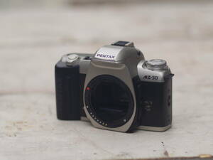 M10483 PENTAX MZ-50 ペンタックス フィルムカメラ 動作未確認 現状 ゆうぱっく60 0603