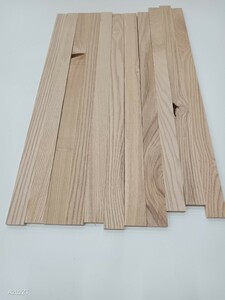 ホワイトアッシュ.3 無垢材　端材　 木材　小物造り　 DIY　約10×30〜40×650