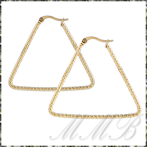 [EARRING] 18K Gold Plated Triangle ビューティフル 幾何学 彫刻 デザイン ゴールド トライアングル 三角 フープ リング ピアス 42x46.5mm