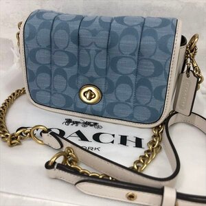 COACH コーチ ディンキー18 キルティング シグネチャー ショルダーバッグ 水色 LH632023021002