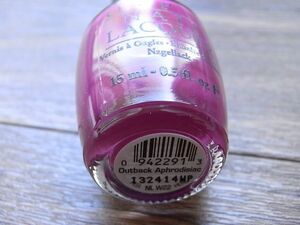 補償付き●激レア●OPI●W22　Outback Aphrodisiac　　　●ラズベリーカラー　新品　