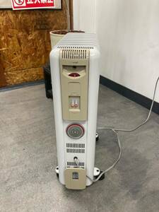[中古] DeLonghi デロンギ オイルヒーター H290912TEC 検)安全一番 経済的 エコ 暖房 ファンヒーター ストーブ 人気商品