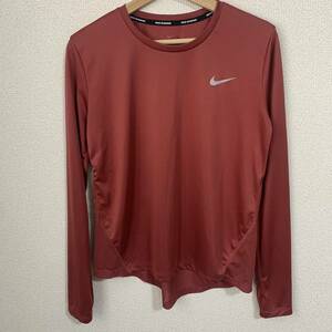 【USED】NIKE RUNNING ナイキ　ランニング　長袖シャツ インナー/アンダーシャツ　レディースLサイズ　赤系　ランニング　ジム