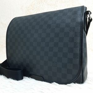 1円〜【美品】LOUIS VUITTON ルイヴィトン　ショルダーバッグ　メッセンジャー　ダニエルMM ダミエグラフィット　フラップ　ブラック