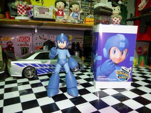 CAPCOM　カプコン　ROCKMAN　ロックマン　フィギュア　約22㎝　