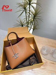 【Saxi2】美品 TOD’S トッズ ハンドバッグ ショルダーバッグ 品質保証