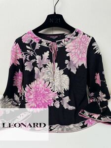 d15 シルク◎美品●LEONARD FASHION●人気の花柄プリント●ブラウス　長袖カットソー レオナール レディース M おでかけ　旅行