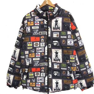 完売☆A BATHING APE 23AW ダウンジャケット マルチレーベル柄 RELAXED FIT DOWN JACKET アベーシングエイプ メンズ 大きめサイズ 2XL