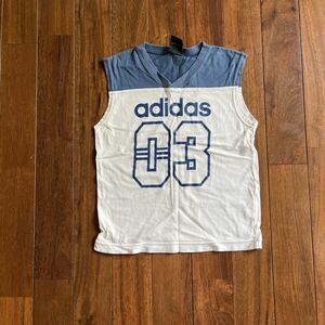 adidas/アディダス、男の子用ノースリーブシャツ(サイズ130cm)個人出品