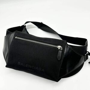 ●高級●BALENCIAGA バレンシアガ ボディバッグ ウエストポーチ ショルダーバッグ 鞄 かばん 斜め掛け可 キャンバス 本革 レザー 黒