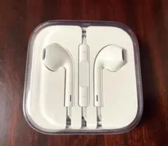 Apple EarPods 3.5mmジャック ケース付き