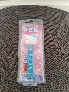 匿名配送】新品　ハローキティ　PEZ　ペッツ　賞味期限　2025.4　サンリオ　キティ　飾り　森永製菓