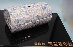 ◇25◇ 美濃焼☆香彩器 筒型 青唐草 香炉 陶器 国産品【信頼のヤフオク！実績２５年】★